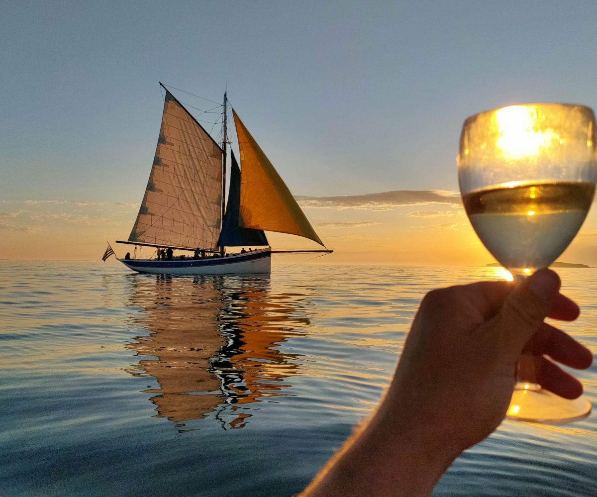 Découvrir le Golfe du Morbihan en soirée